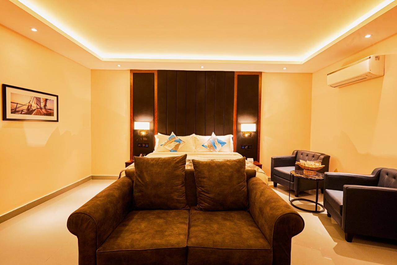 The Yacht Hotel Sea Front Lekki Phase 1 Lagos Eksteriør billede