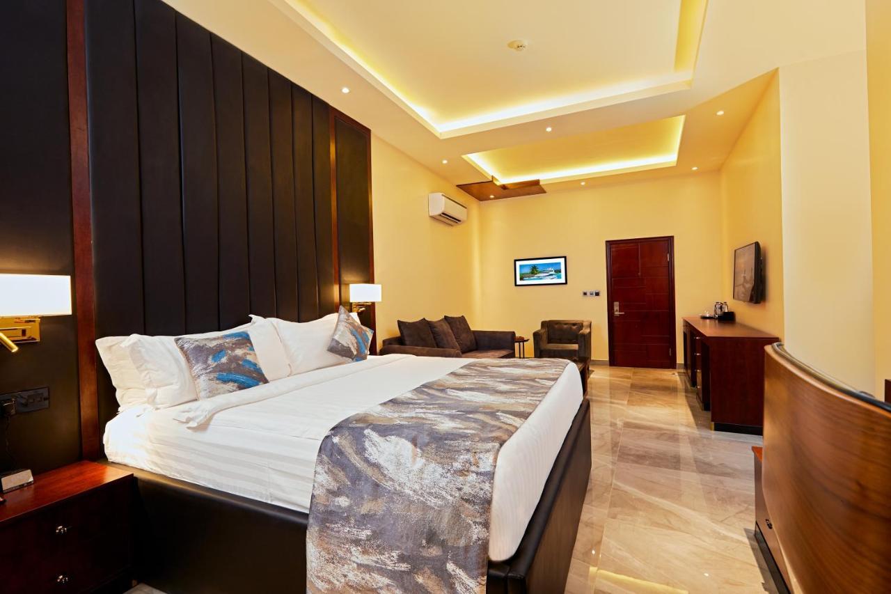 The Yacht Hotel Sea Front Lekki Phase 1 Lagos Eksteriør billede