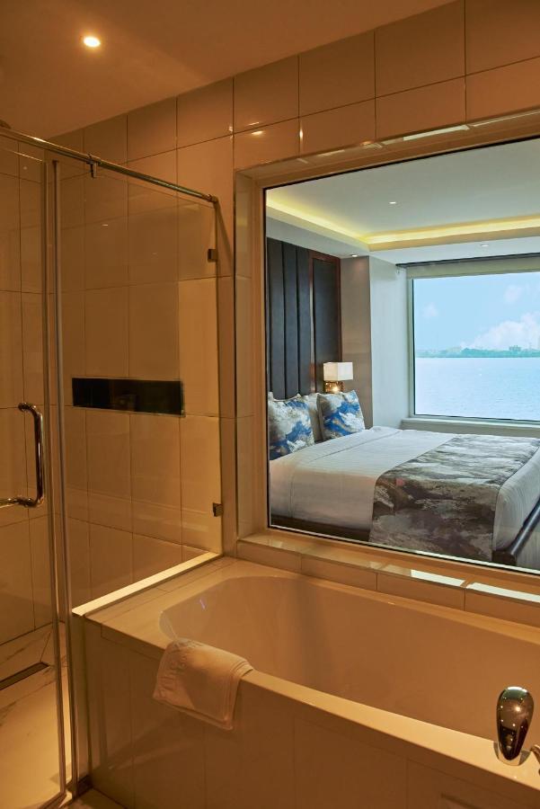 The Yacht Hotel Sea Front Lekki Phase 1 Lagos Eksteriør billede