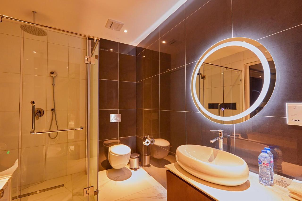 The Yacht Hotel Sea Front Lekki Phase 1 Lagos Eksteriør billede